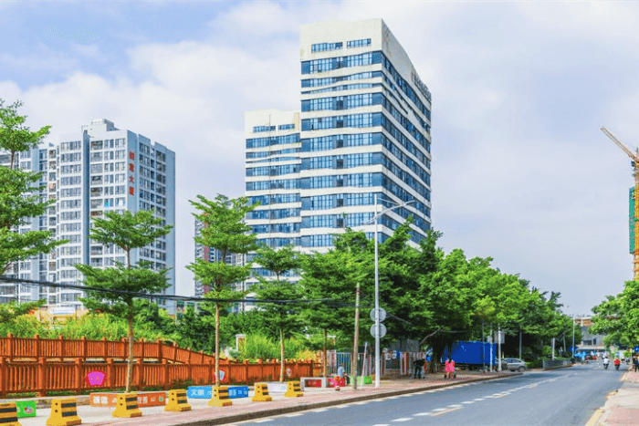 新木半里大厦
